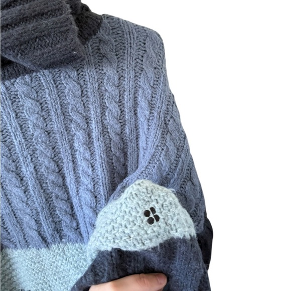 Sweaty Betty Weekend Roll Neck Sweater Blue - Picture 2 of 7